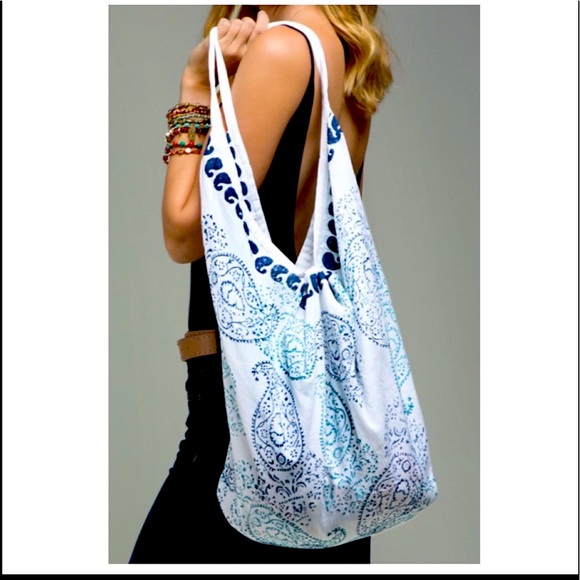 Ruggine Handbags - White Paisley Boho Bag